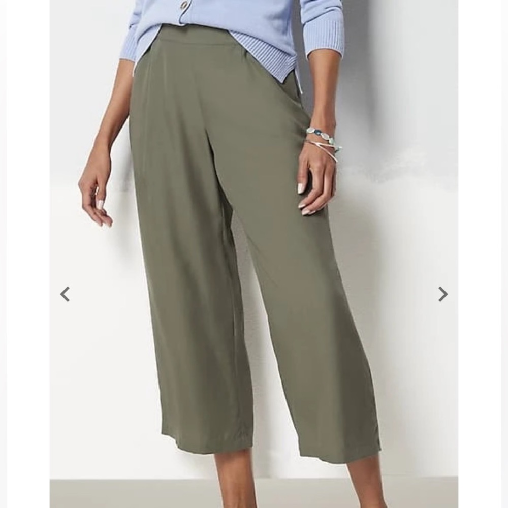 NEW J.JILL PLEATED FRONT FULL LEG CROPS SIZE: L